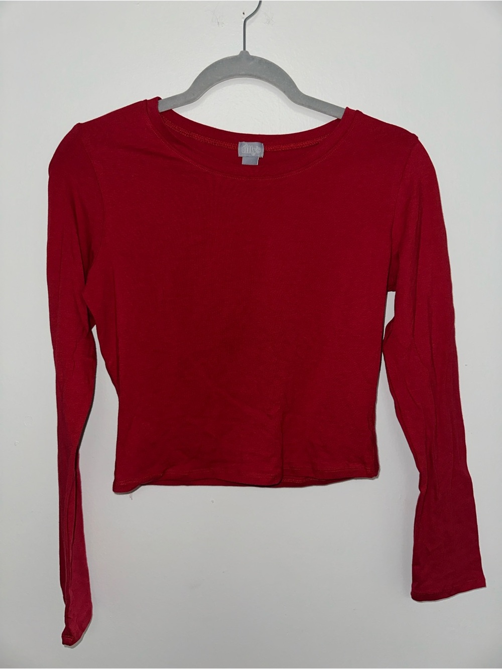 Women’s Red Long-Sleeve Crewneck Top